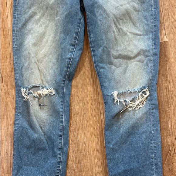 MOTHER High Waisted Looker Ankle Fray - Picture 3 of 6